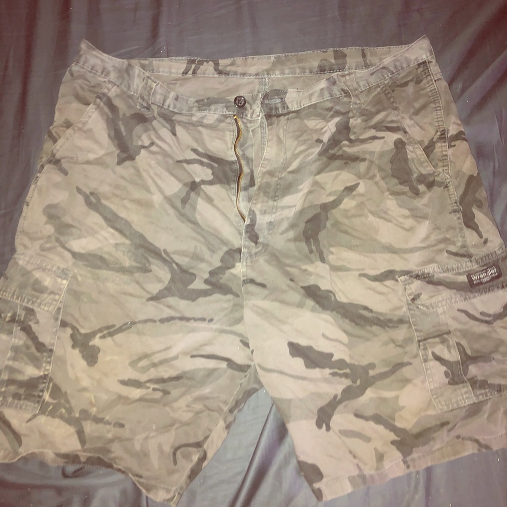 Wrangler men’s cargo shorts